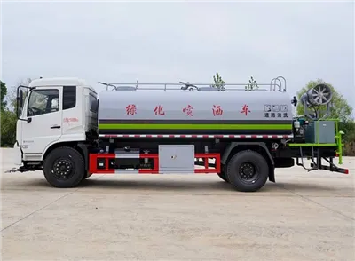 Smidzinātāju kravas automašīna